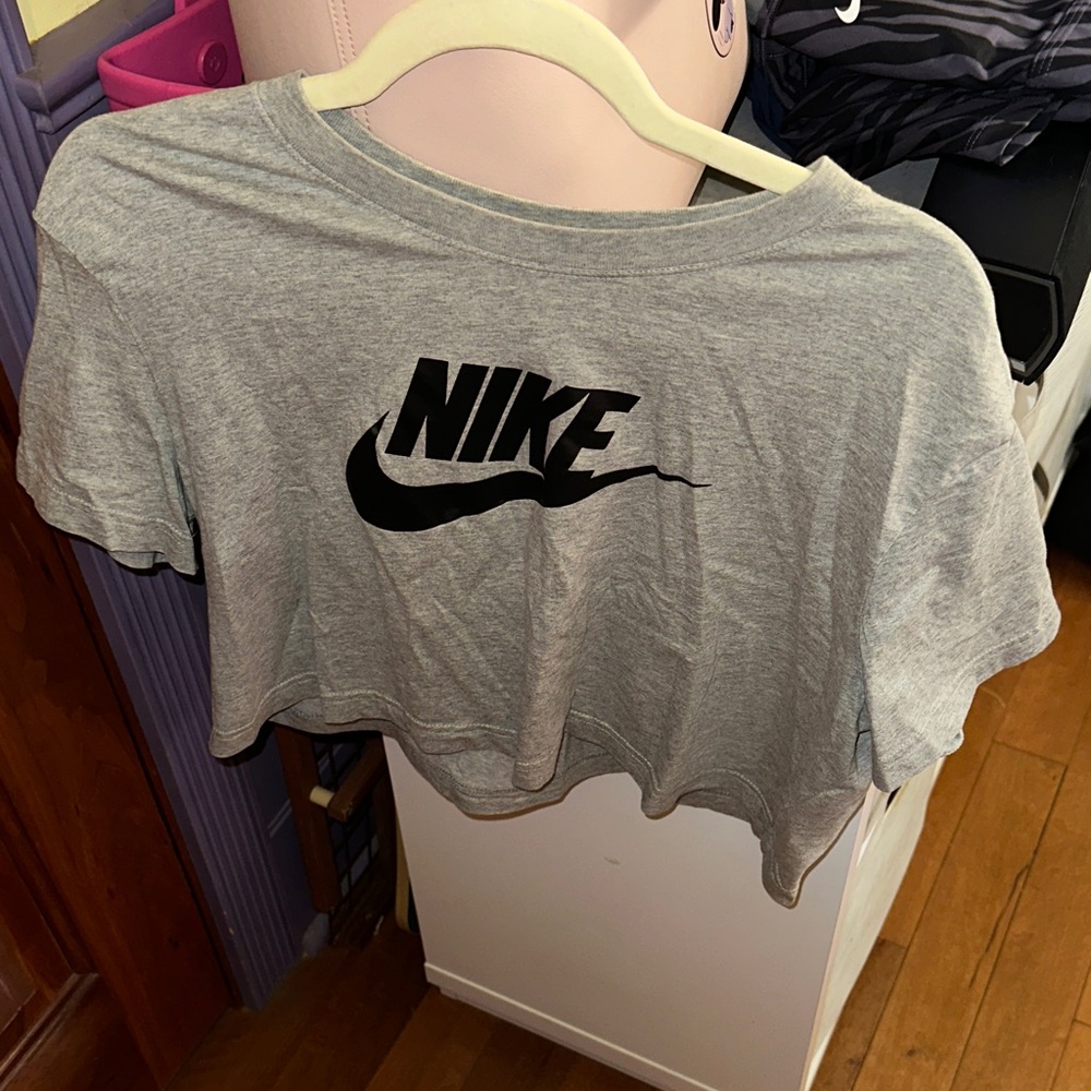 Nike Women's Black Logo Gray Crop Top